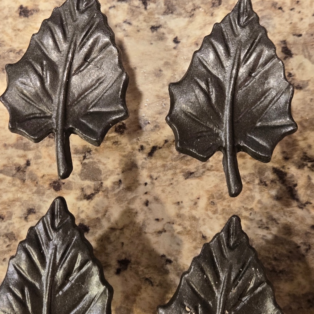Bronze Metal Leaf Cabinet Pulls - Picture 3 of 5